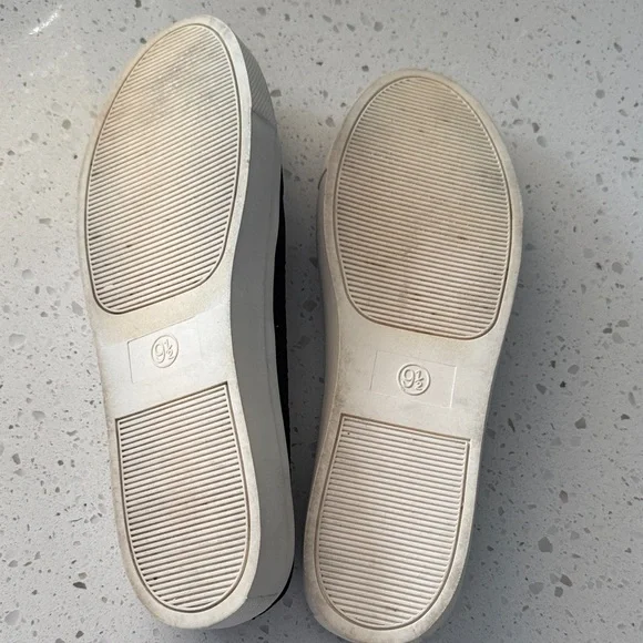 Universal Thread Black Mules women’s size 9.5 - Picture 7 of 7